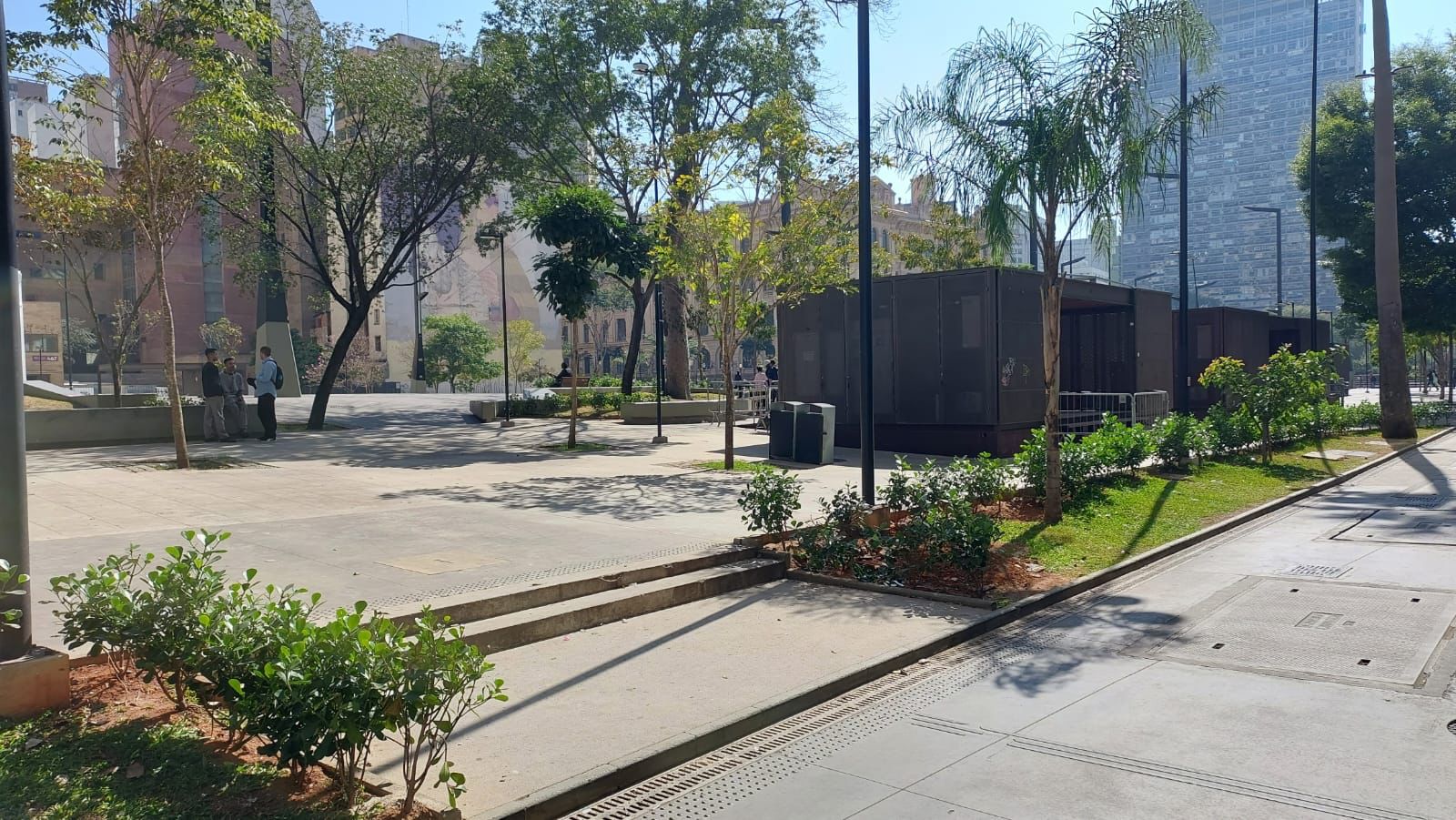 Sala Comercial e 2 banheiros para Alugar, 145 m² por R$ 6.700/Mês