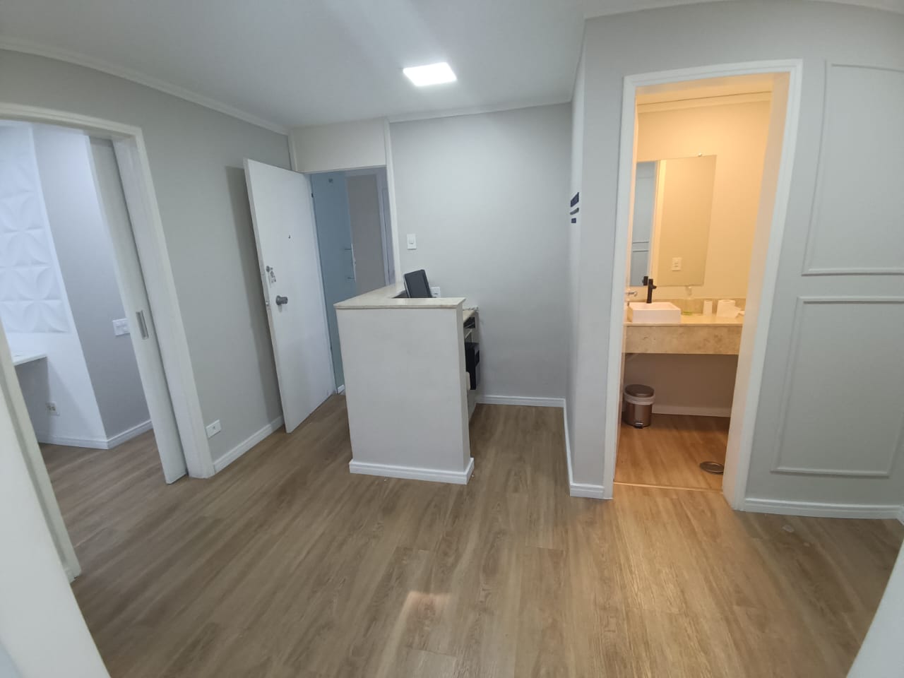 Consultório e 2 banheiros à Venda, 75 m² por R$ 600.000
