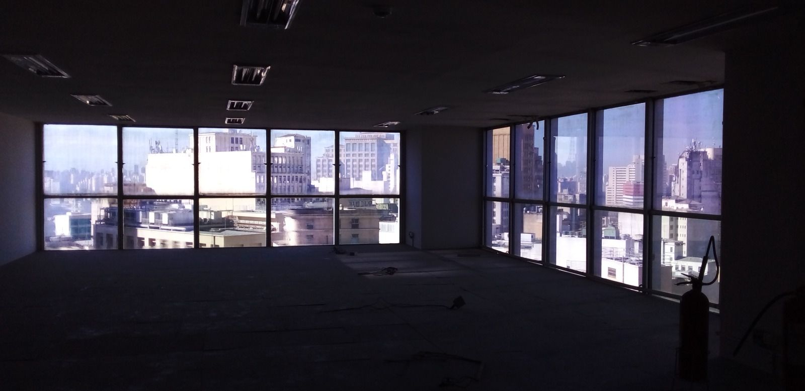 Sala Comercial e 2 banheiros para Alugar, 145 m² por R$ 6.700/Mês