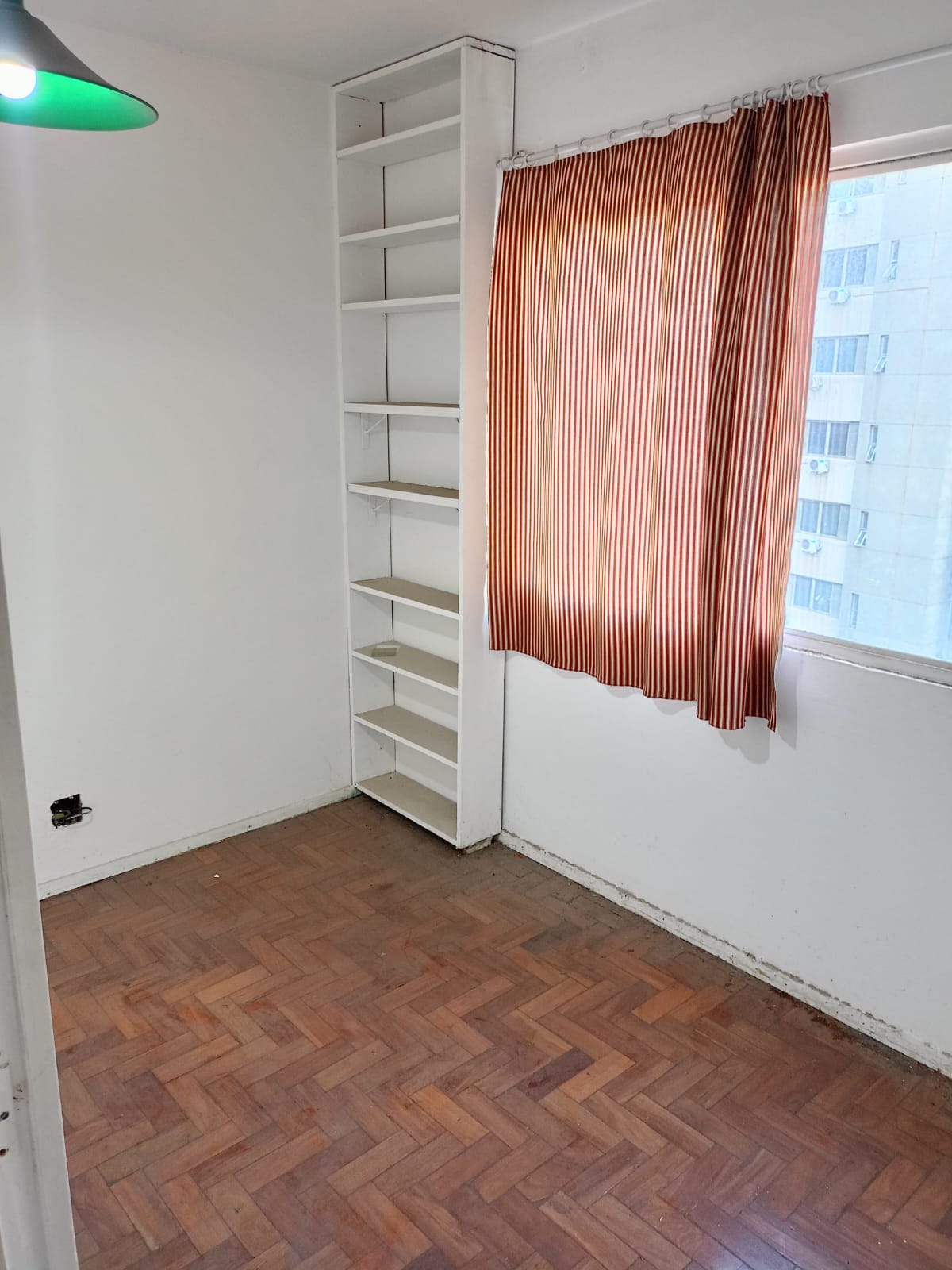 Apartamento com 2 Quartos e 2 banheiros à Venda, 52 m² por R$ 350.000