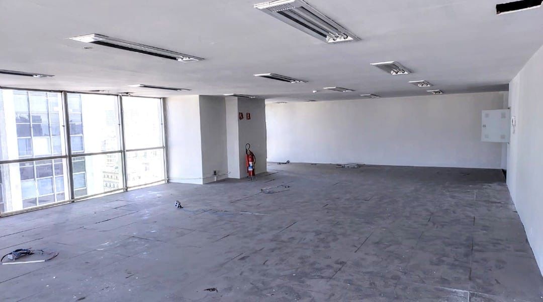 Sala Comercial e 2 banheiros para Alugar, 145 m² por R$ 6.700/Mês